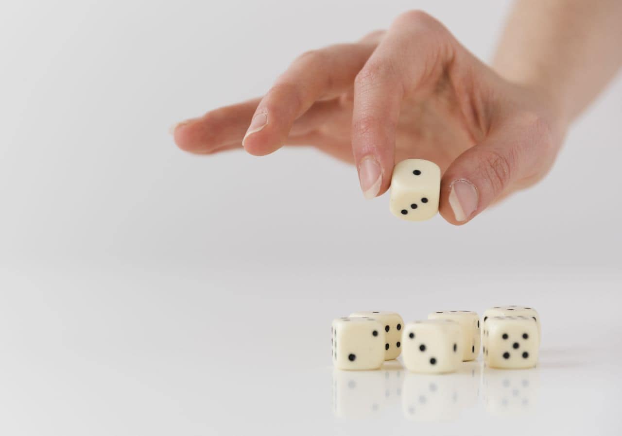 Игровые кости картинки. Playing dice. Картинка кубики контрольные СТЭМ. Roll the dice and Play the game.